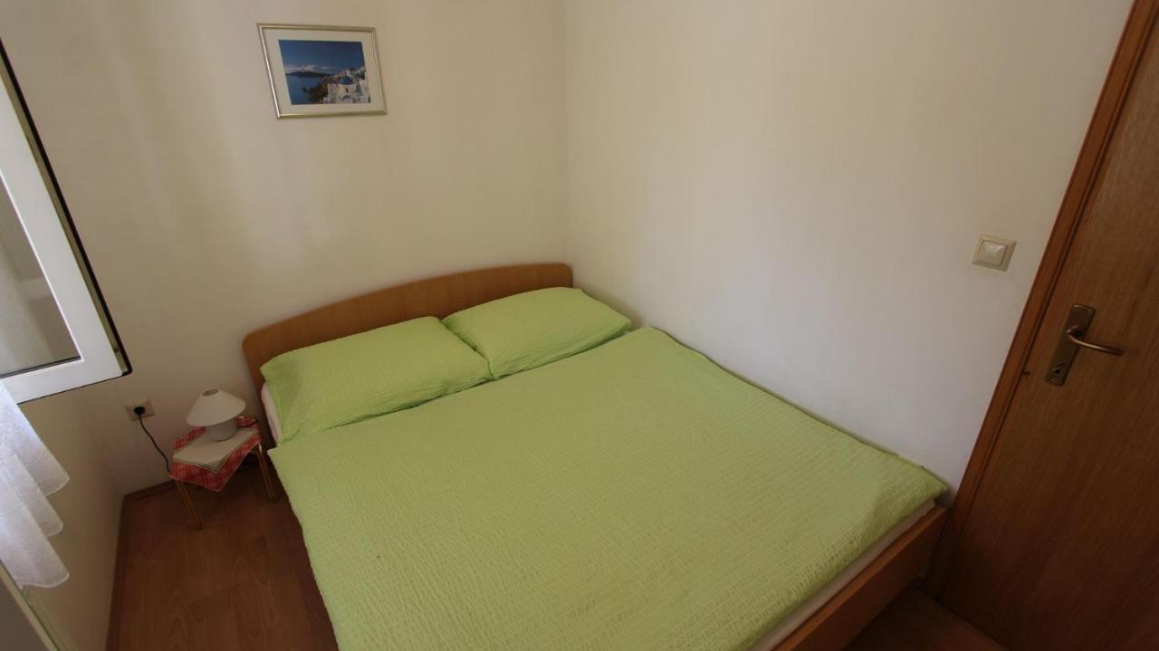 Apartments Serbecic Malinska Esterno foto